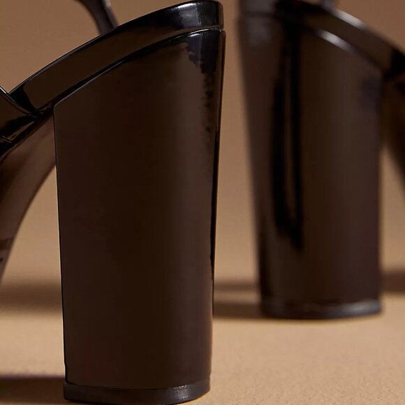 NIB Schutz Keefa Block Sandal, Black Patent, Size 11 - Picture 4 of 9